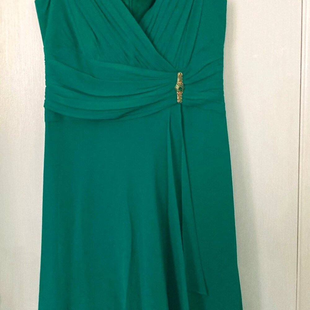 Maggie London 10 Emerald Green Silk Chiffon Dress